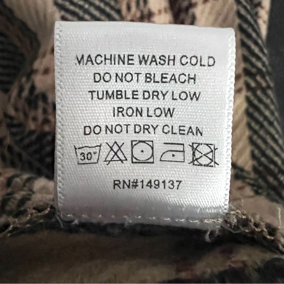 FASHION NOVA Vibe With Me Plaid Skort in Plaid Taupe Size S NWT - Picture 7 of 7